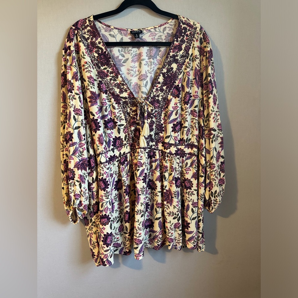 Torrid Red and Purple Embellished Blouse. Size 5